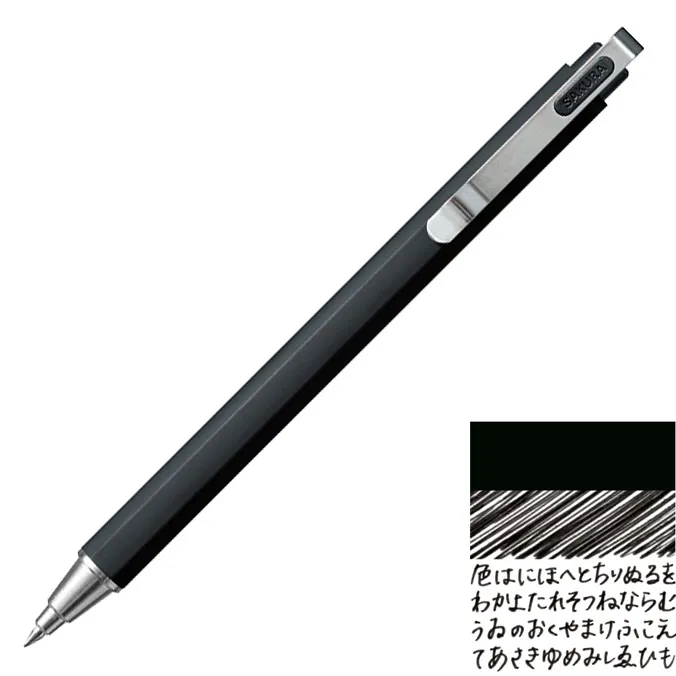 ただの黒ではつまらない。「サクラクレパス ボールサインiDプラス」は、大人の個性を忍ばせる傑作ボールペンだ。
