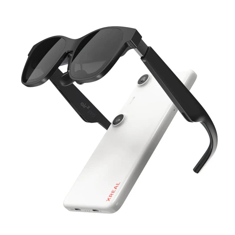 サングラスの向こうは330インチ。「XREAL Air 2 Pro」が、現実逃避を加速させる